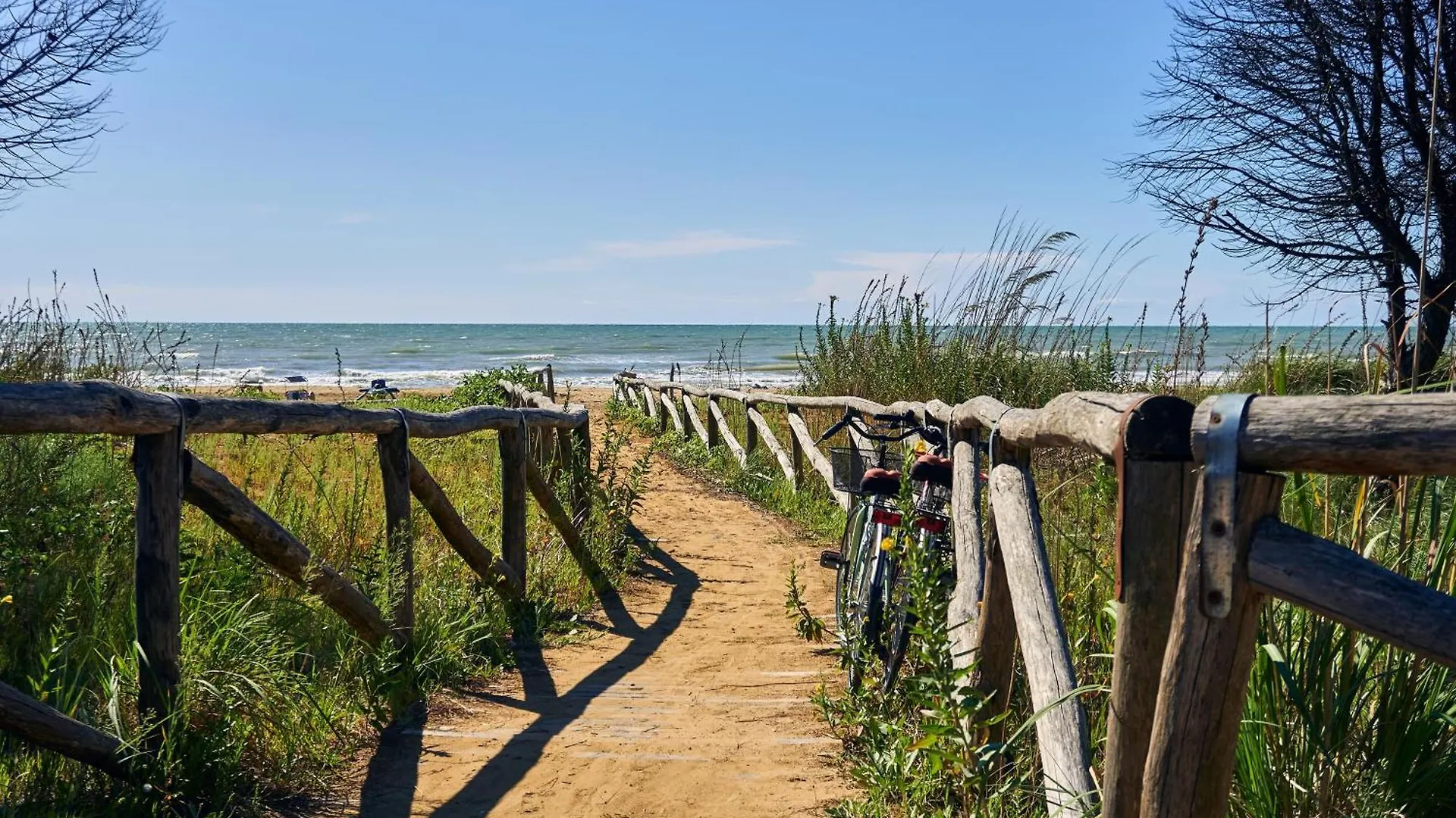 Spend Your Holiday In Our Beautiful Flat - Beahost Bibione Apartment